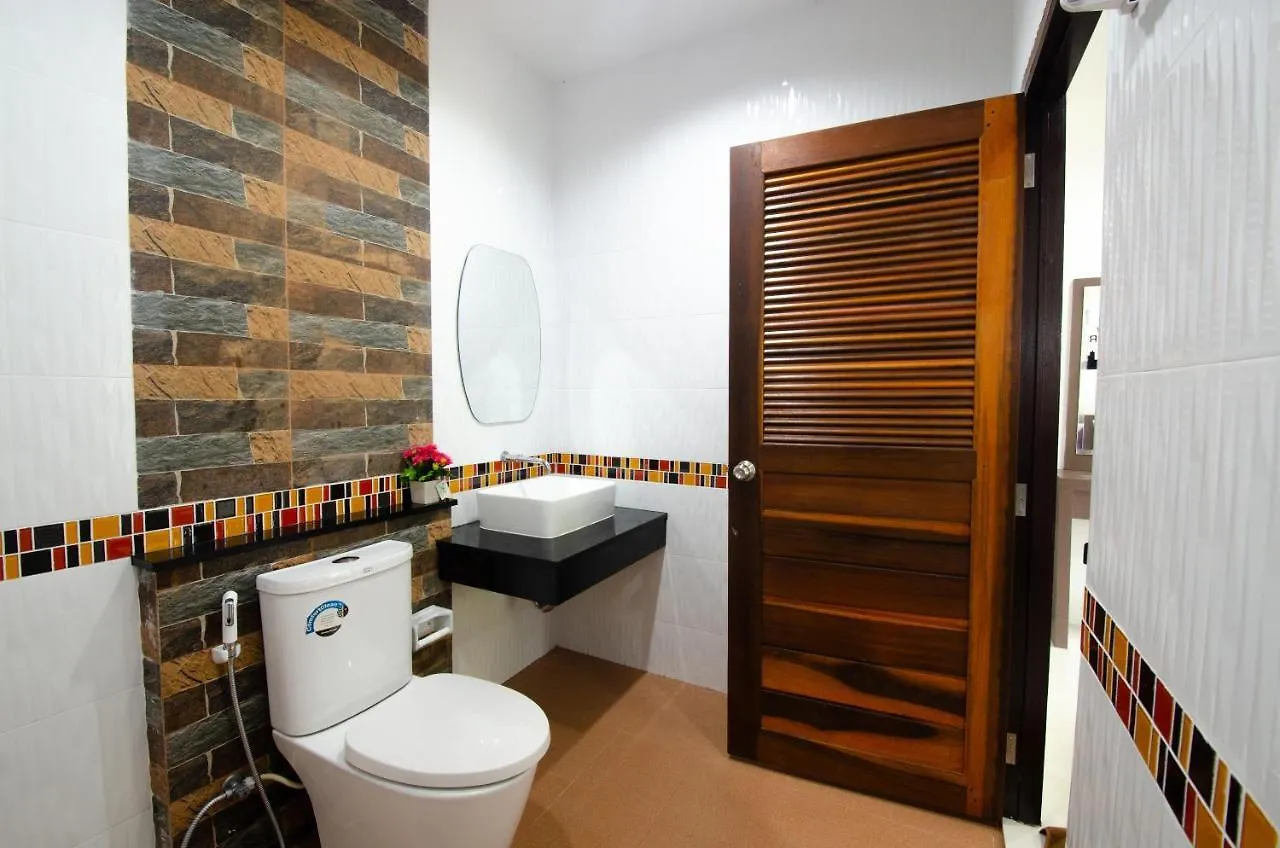 Khum Maikaew Resort Ko Lanta 2*,  Thailand
