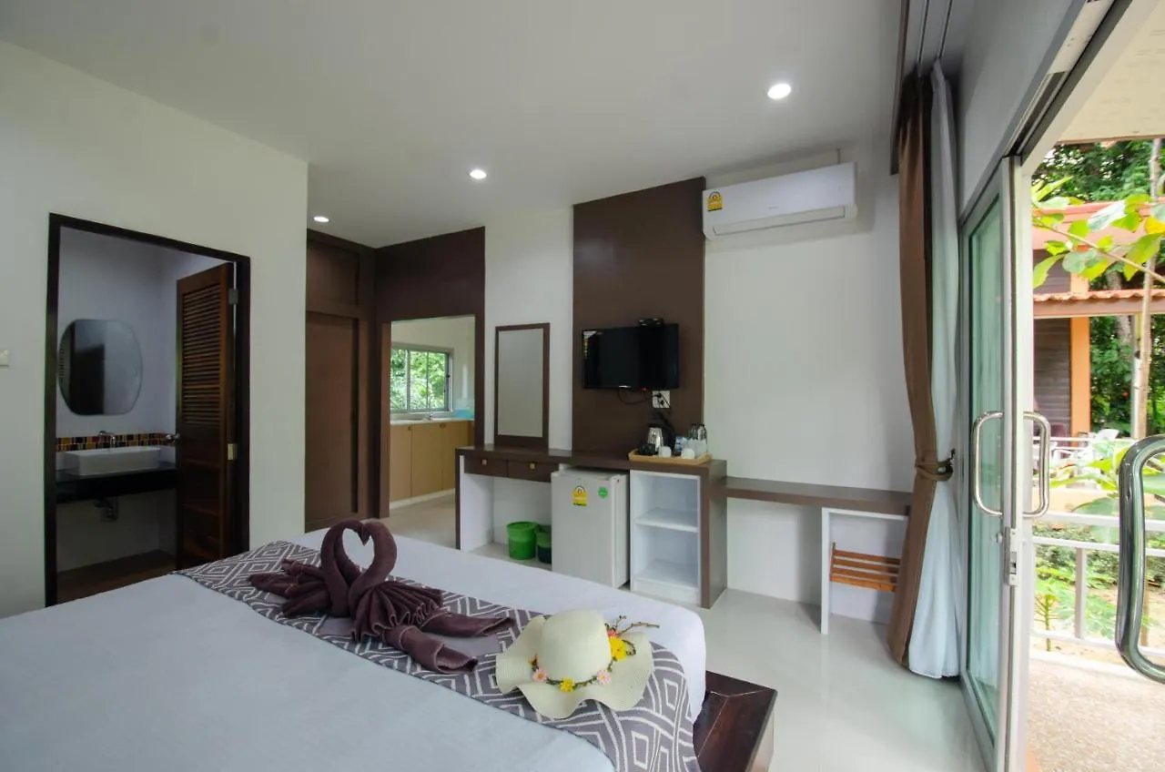Khum Maikaew Resort Ko Lanta 2*,  Tajlandia